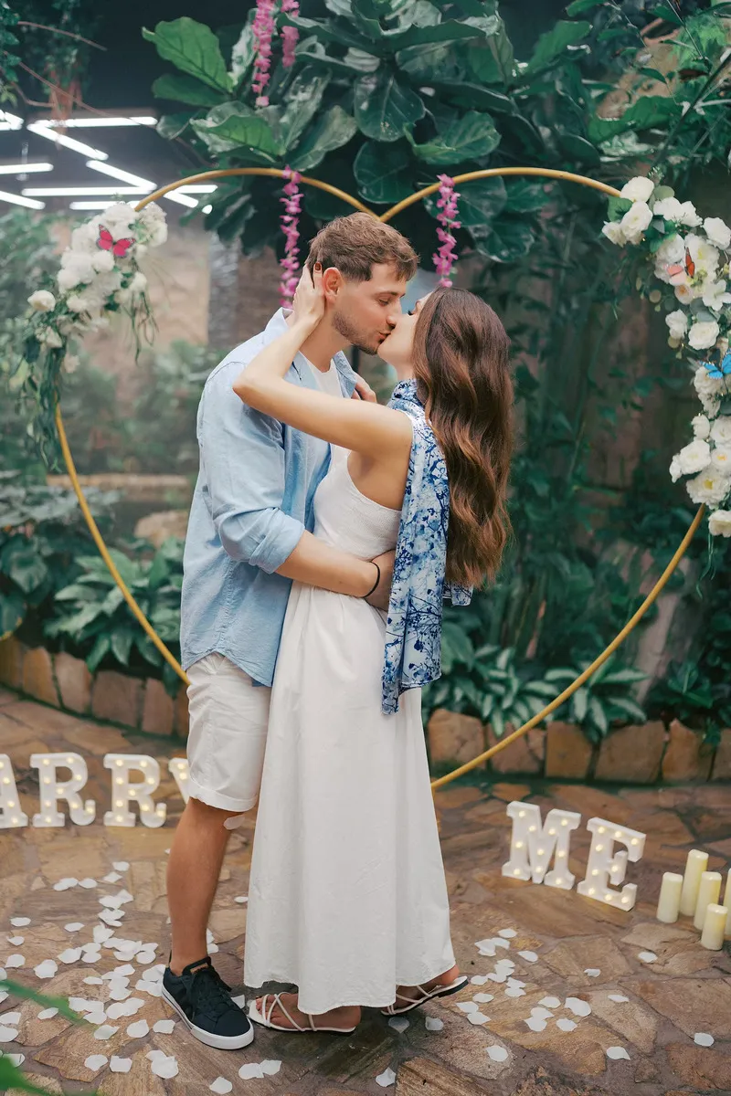 Kézenfogva a közös jövőbe